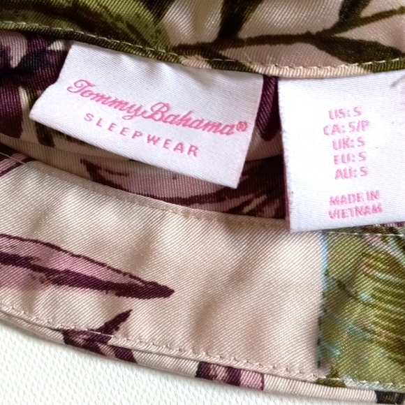 TOMMY BAHAMA Cropped Button Down Shirt Top Silky - Picture 4 of 4